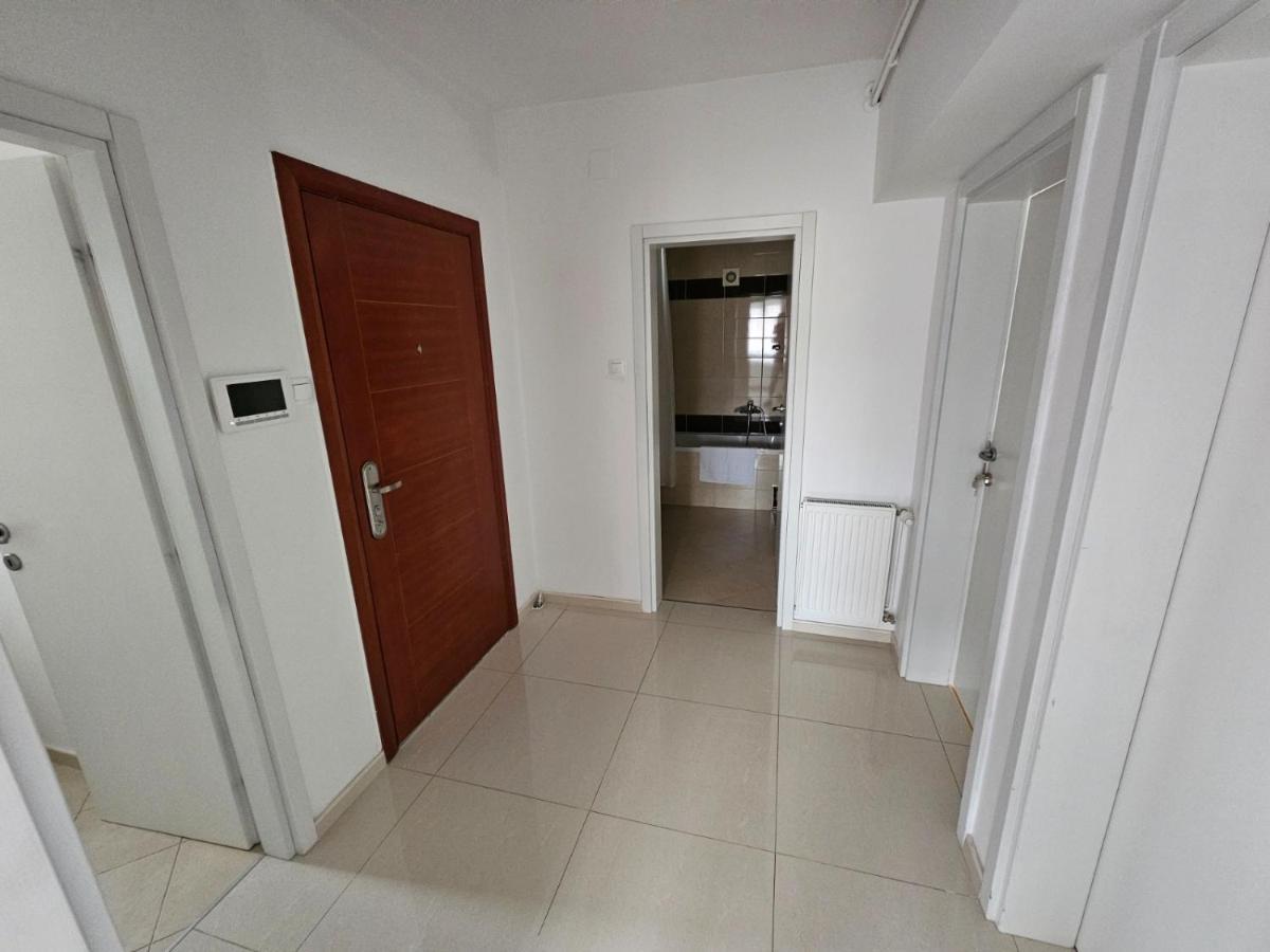 Comfort Rooms Remiza - Free Private Parking - Self Check-In Загреб Екстер'єр фото