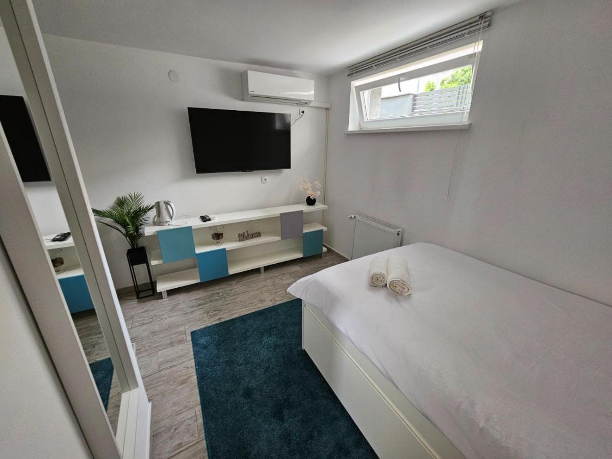 Comfort Rooms Remiza - Free Private Parking - Self Check-In Загреб Екстер'єр фото