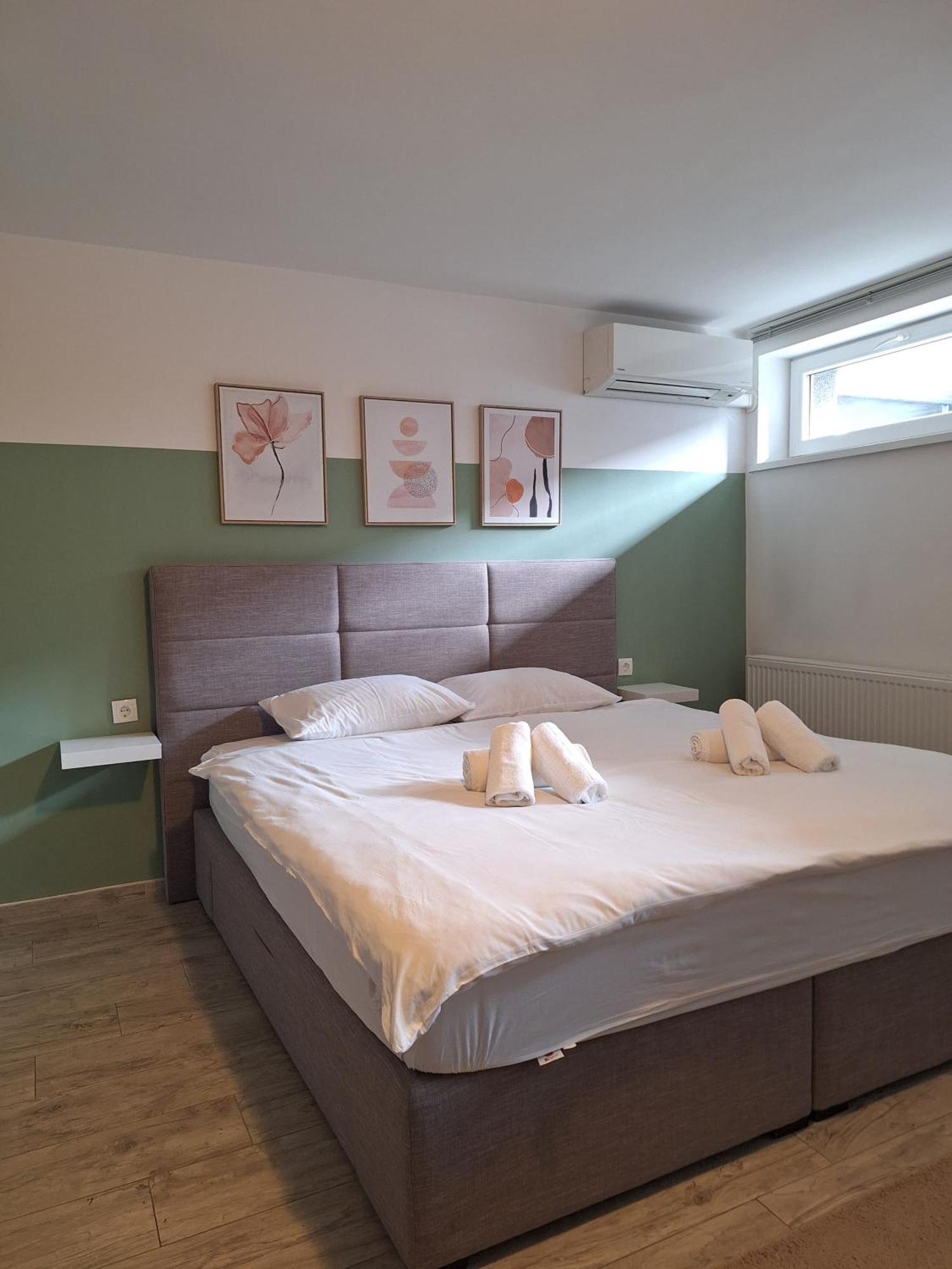 Comfort Rooms Remiza - Free Private Parking - Self Check-In Загреб Екстер'єр фото